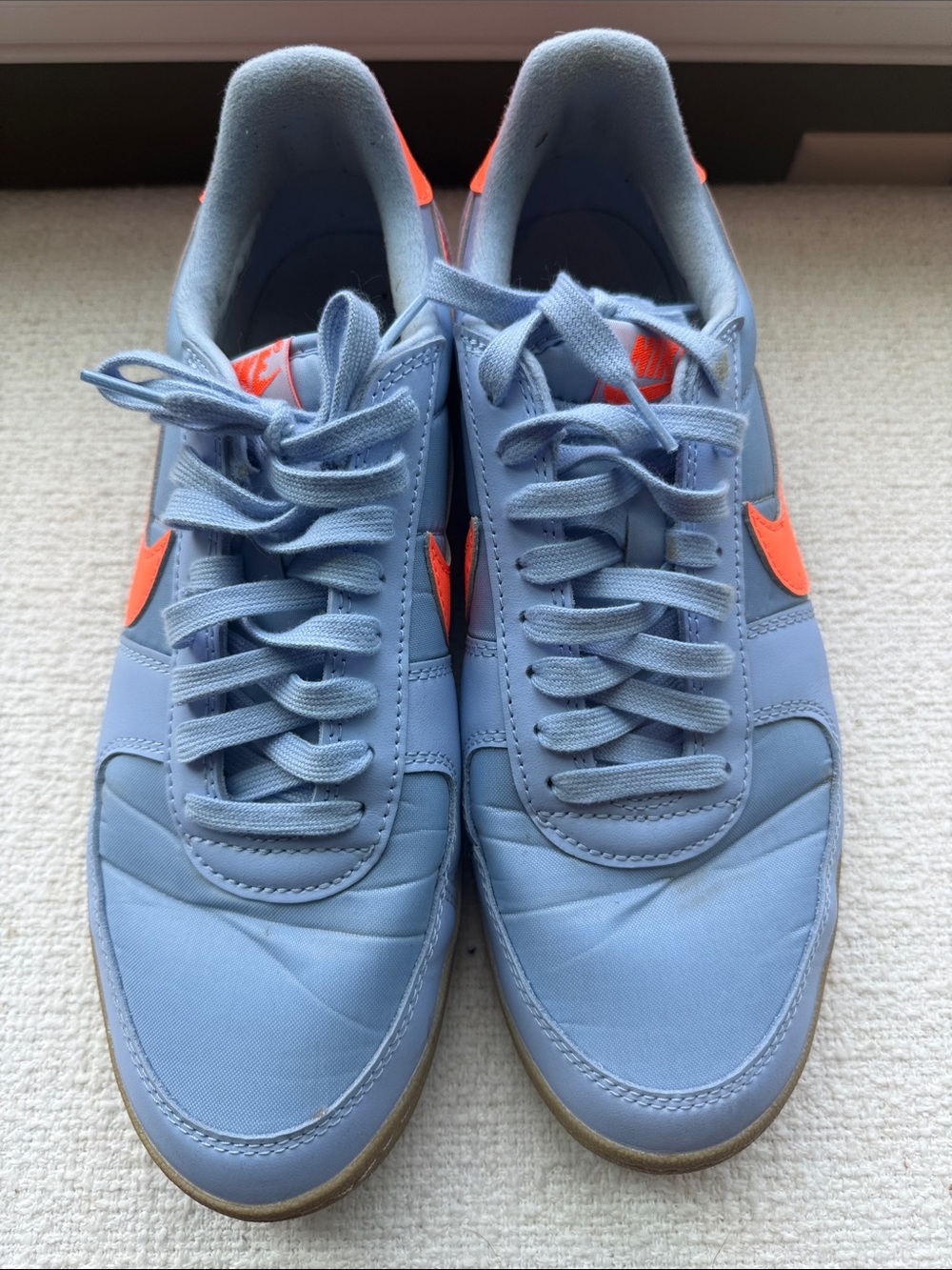 Nike Men’s Light Blue & Orange Low-Top Sneakers
